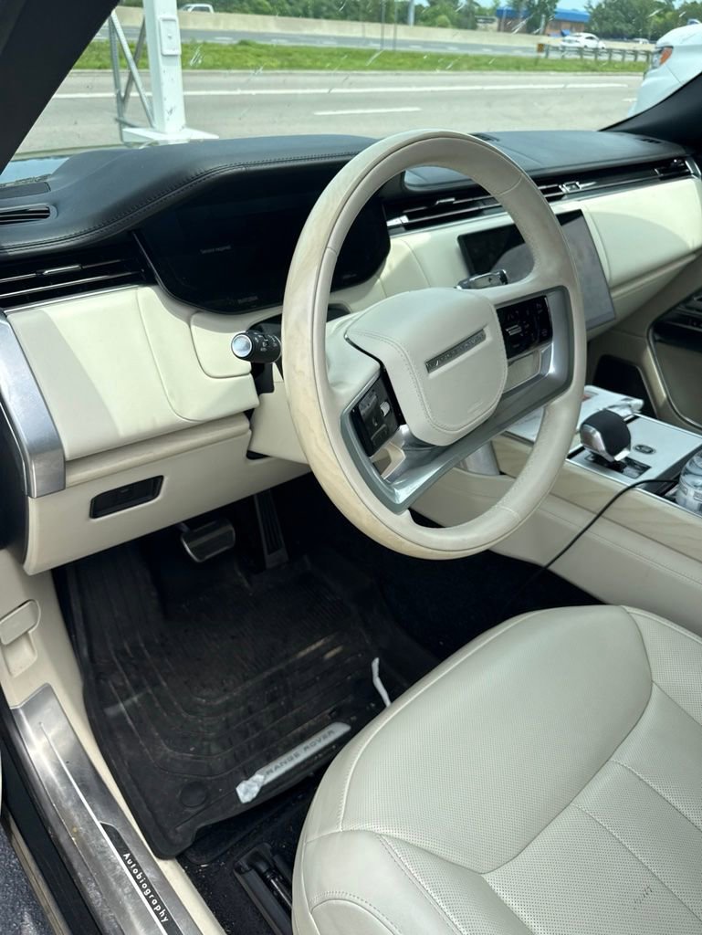 Used 2024 Land Rover Range Rover Autobiography AWD/4WD image 5
