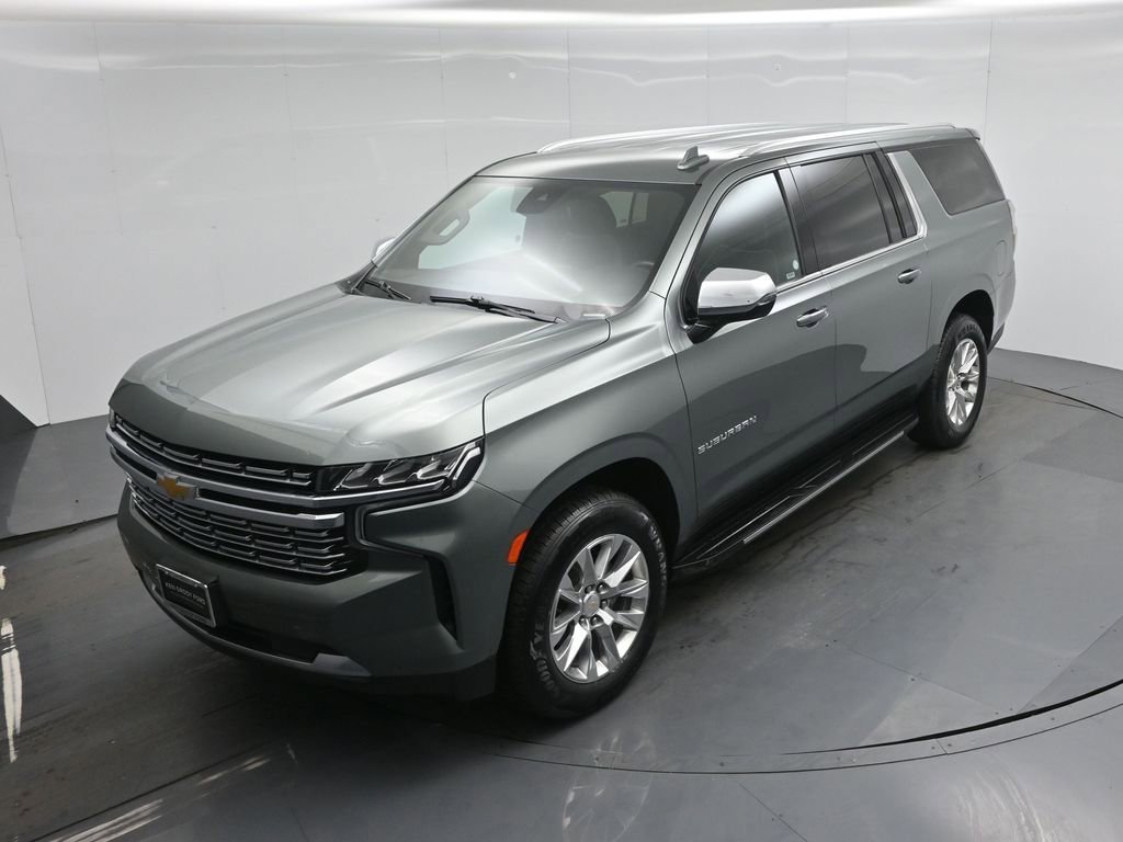 Used 2023 Chevrolet Suburban Premier image 36
