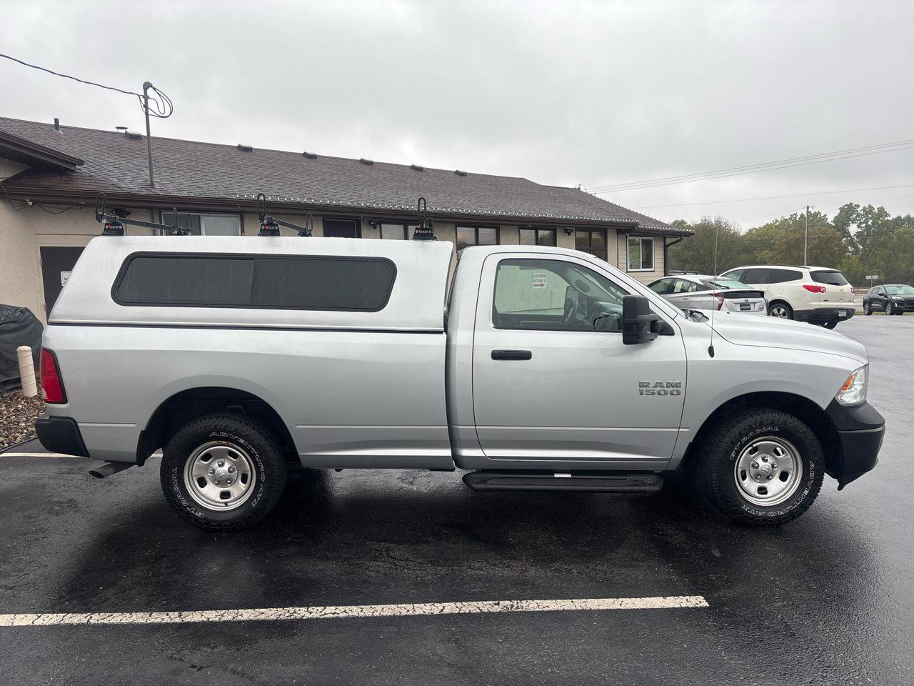 Used 2017 RAM 1500 ST AWD/4WD image 2