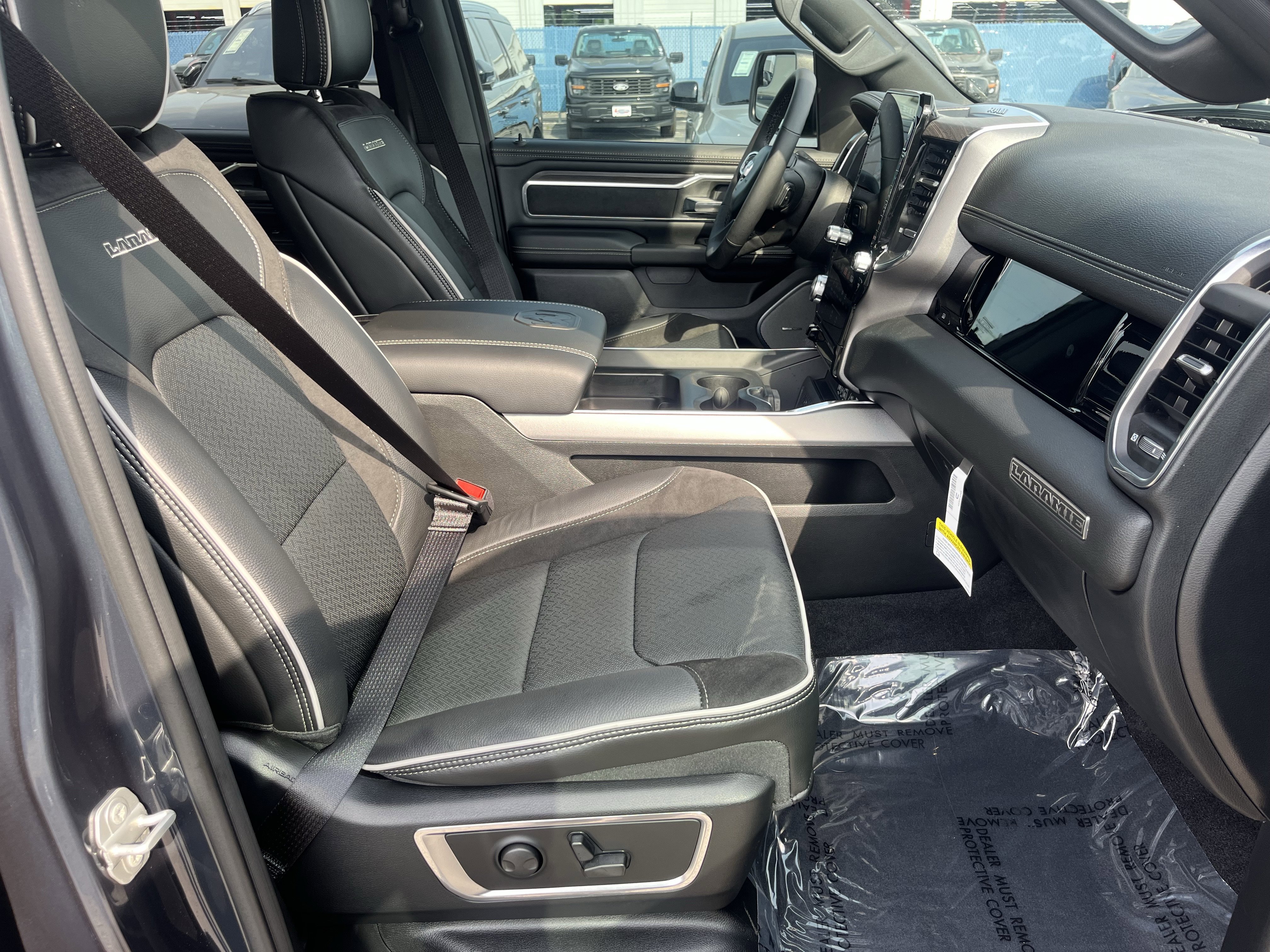 Used 2026 RAM 1500 Laramie w/ Night Edition AWD/4WD image 16