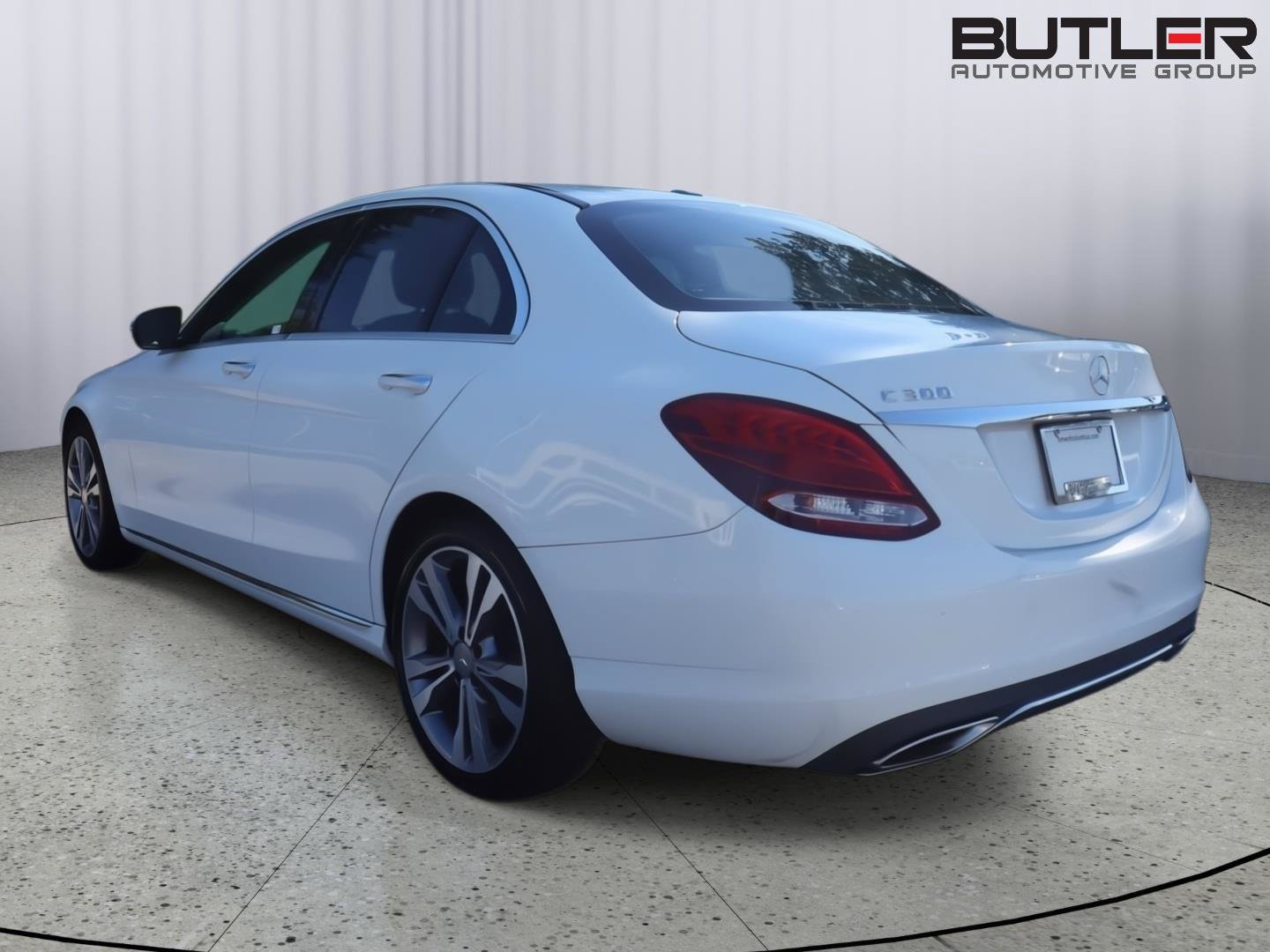 Used 2016 Mercedes-Benz C 300 Sedan image 4
