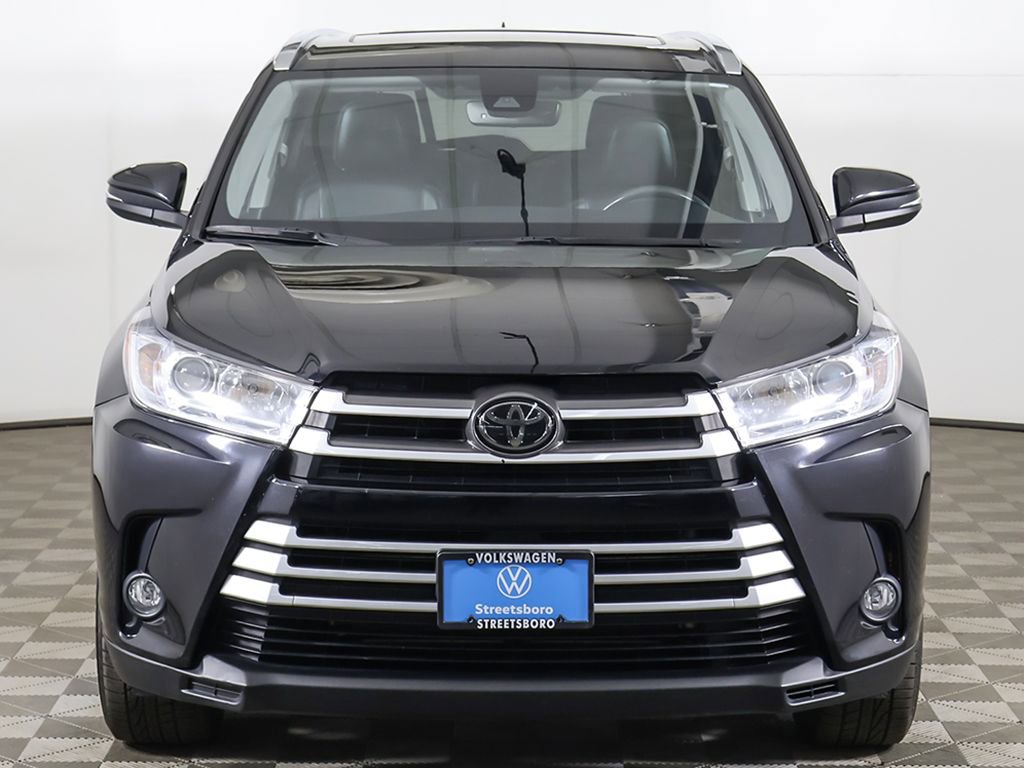 Used 2019 Toyota Highlander XLE AWD/4WD image 13