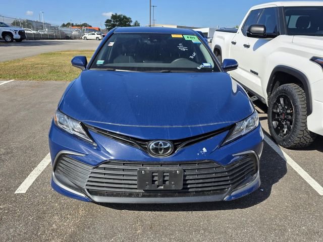 Used 2023 Toyota Camry LE image 2