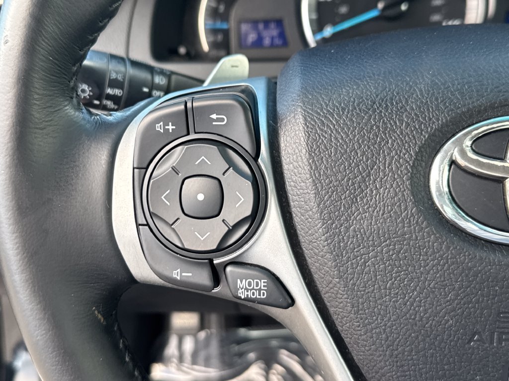 Used 2014 Toyota Camry SE FWD image 15