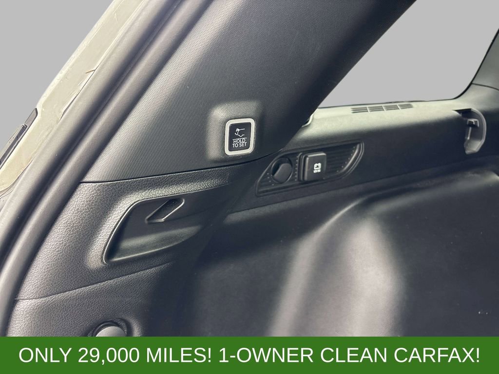 Used 2023 Jeep Grand Cherokee Altitude AWD/4WD image 10