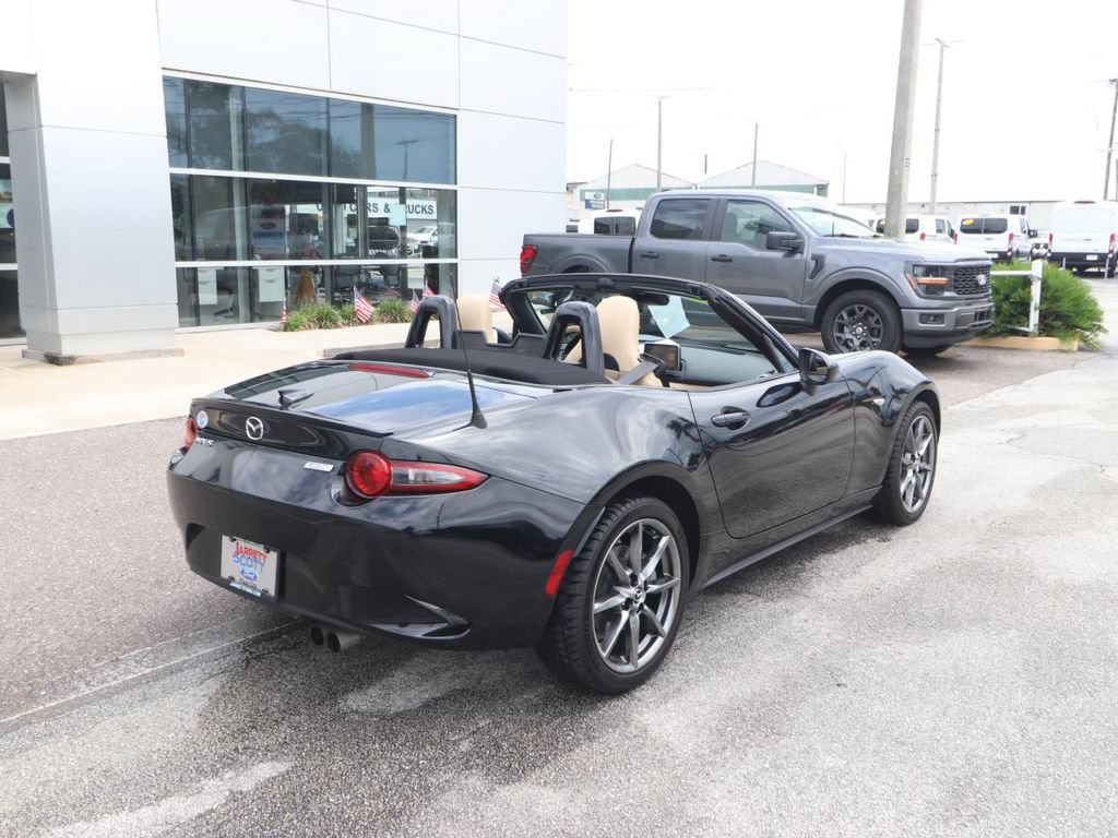 Used 2016 MAZDA MX-5 Miata Grand Touring RWD image 16