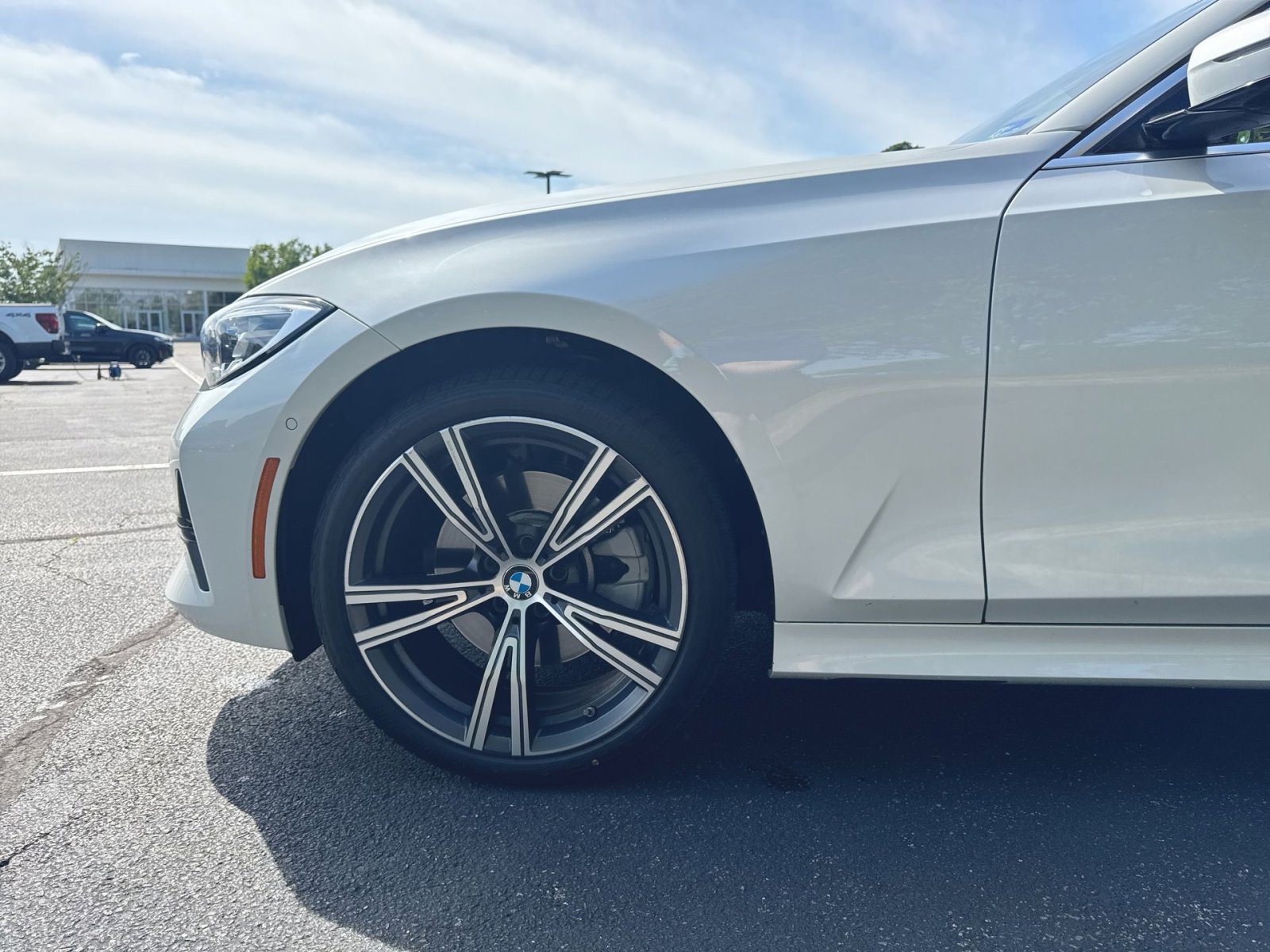 Used 2022 BMW 330i xDrive Sedan w/ Driving Assistance Package AWD/4WD image 7