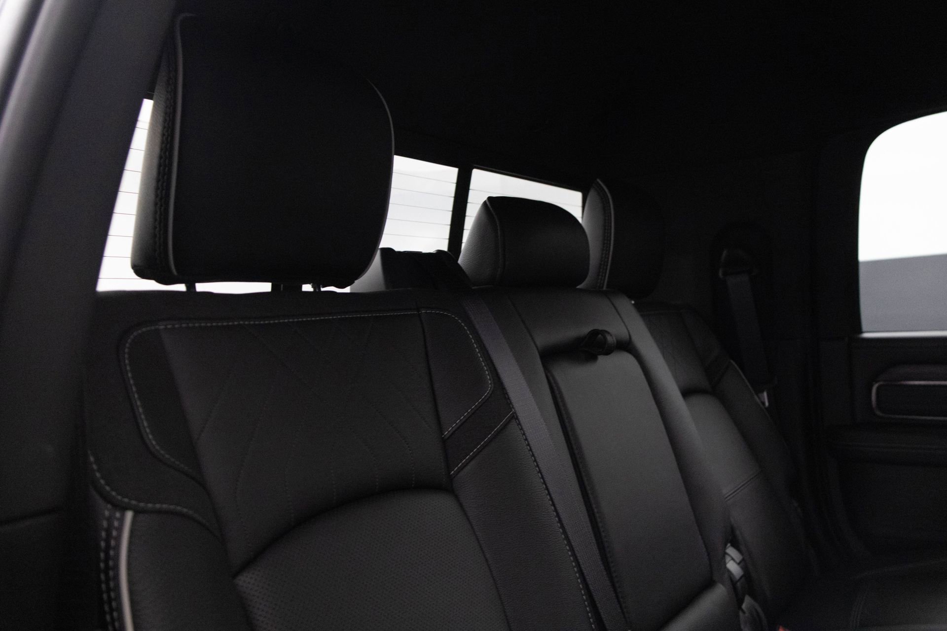 Used 2026 RAM 2500 Limited AWD/4WD image 37