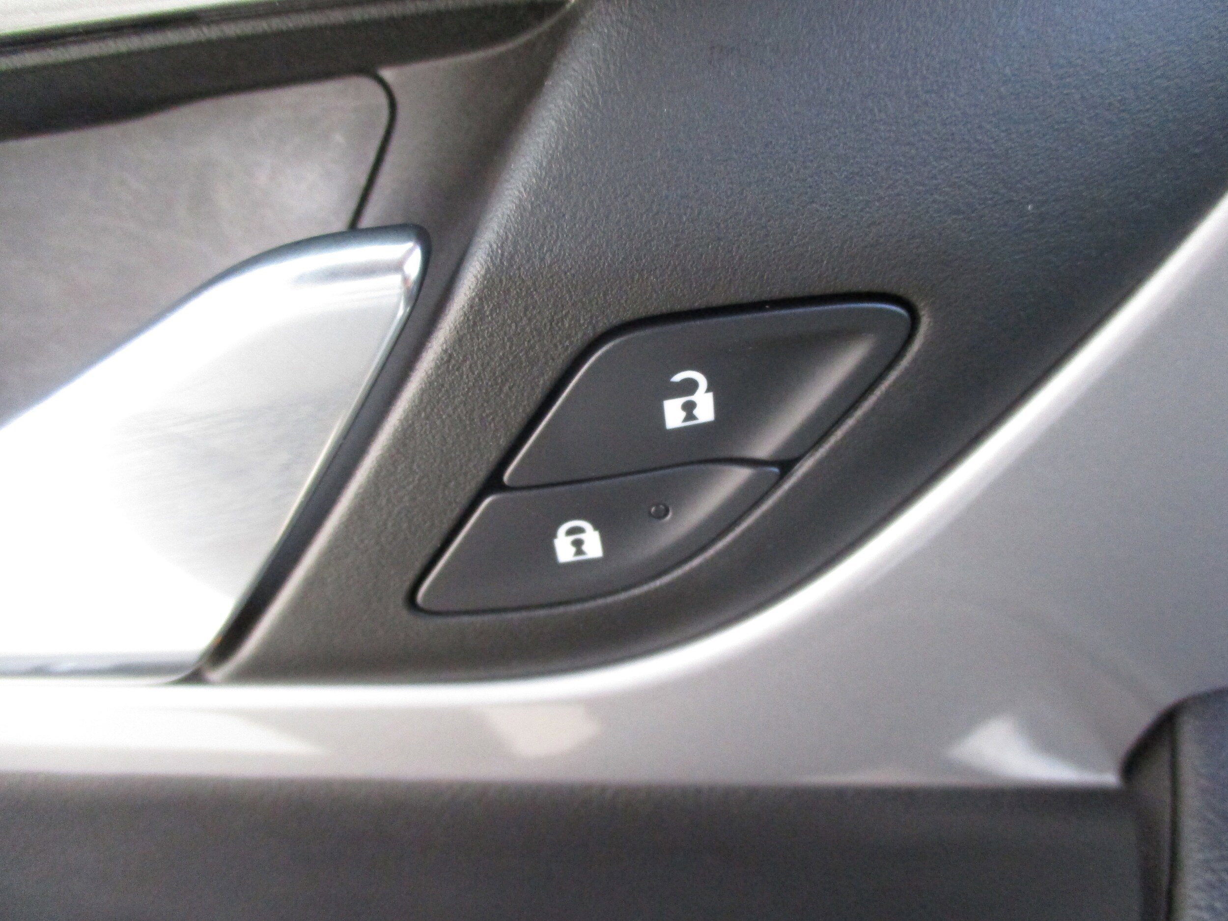 Used 2024 Chevrolet Blazer LT w/ Convenience Package FWD image 28