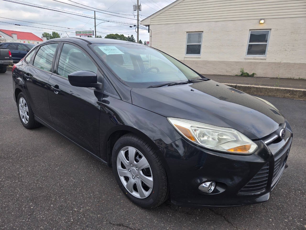 Used 2012 Ford Focus SE FWD image 4