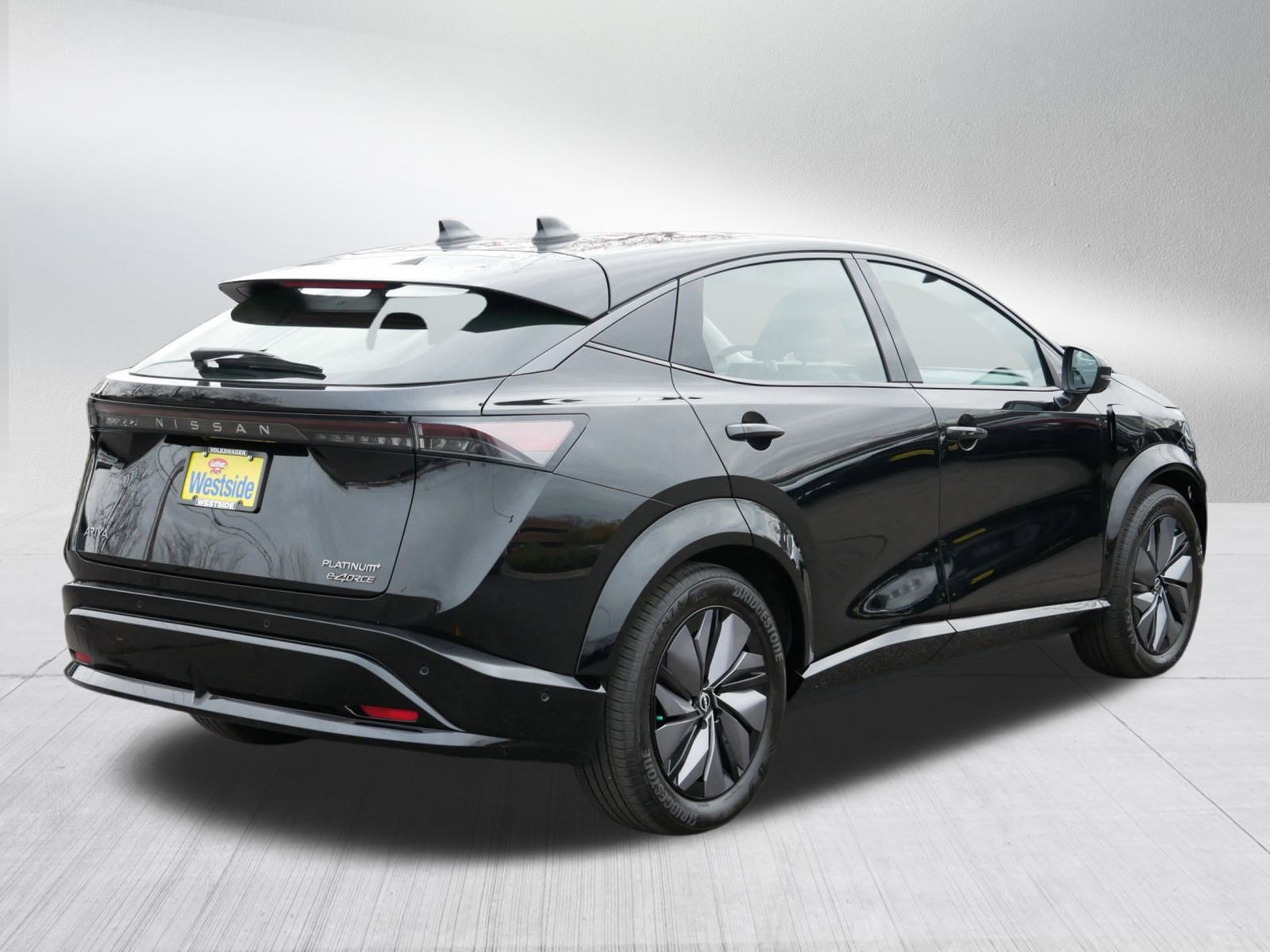 Used 2024 Nissan Ariya PLATINUM+ image 7