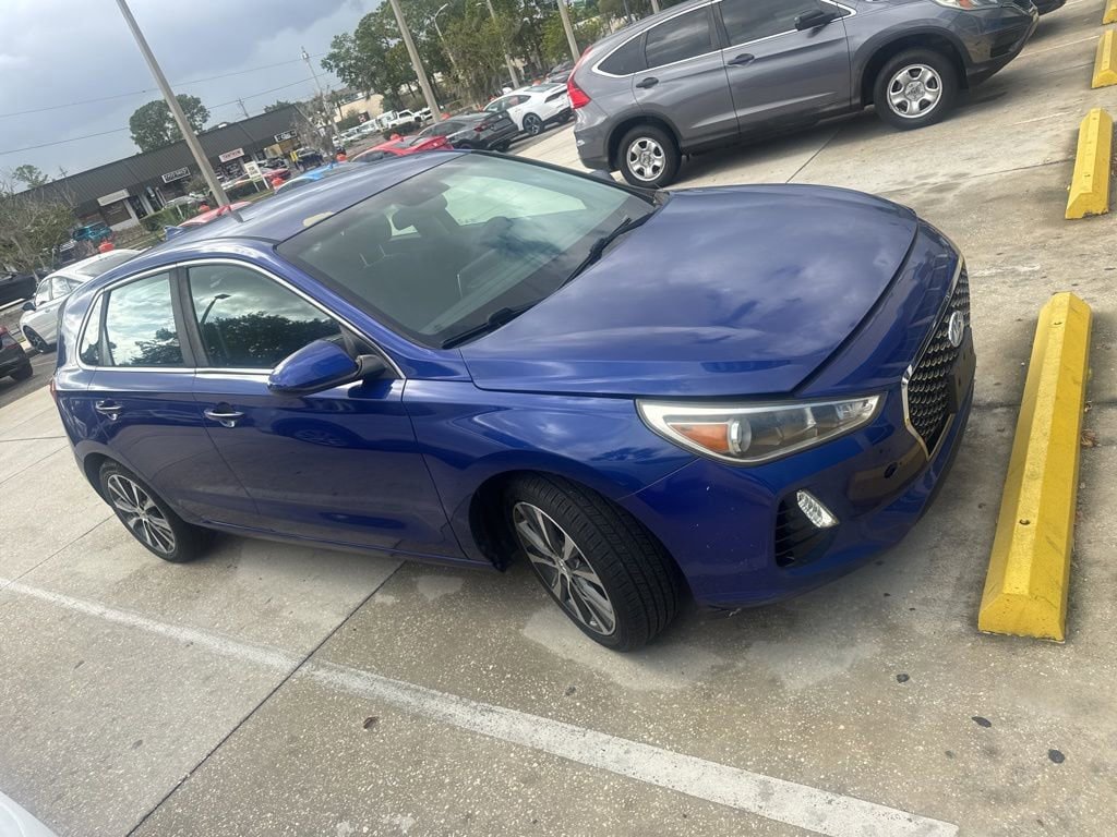 Used 2018 Hyundai Elantra GT image 1
