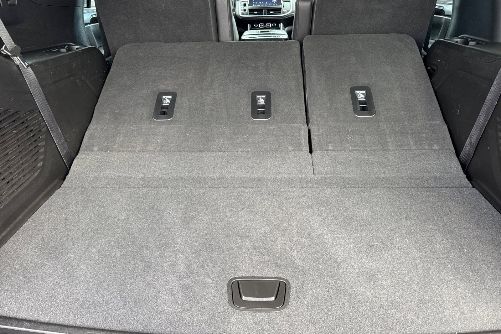 Used 2023 Chevrolet Tahoe LT w/ Luxury Package image 16