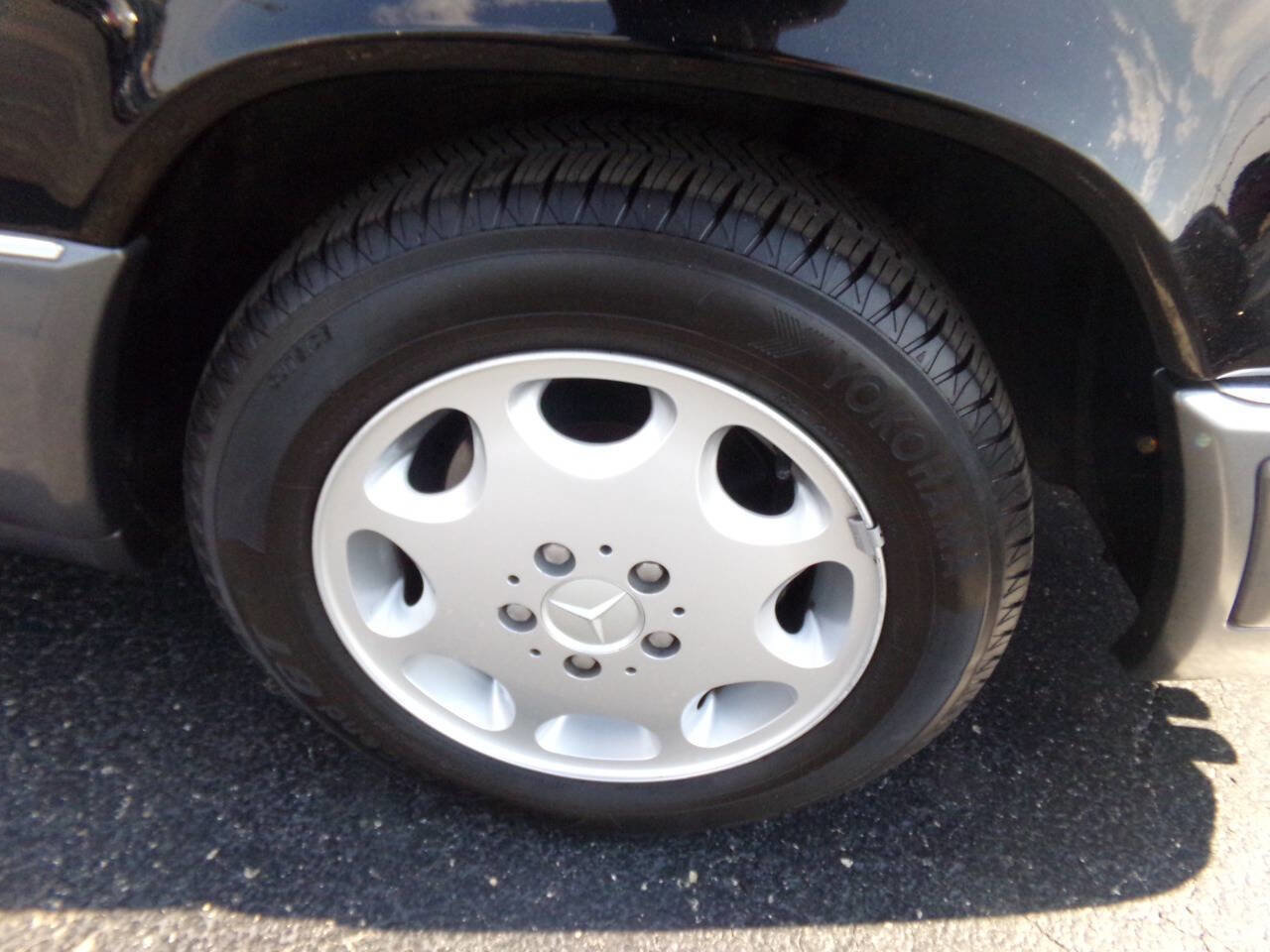 Used 1994 Mercedes-Benz E 320 Convertible image 75