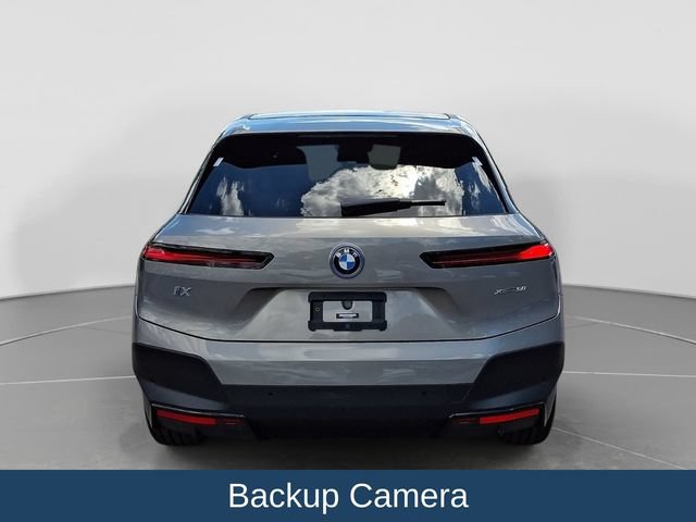 Used 2023 BMW iX xDrive50 AWD/4WD image 6