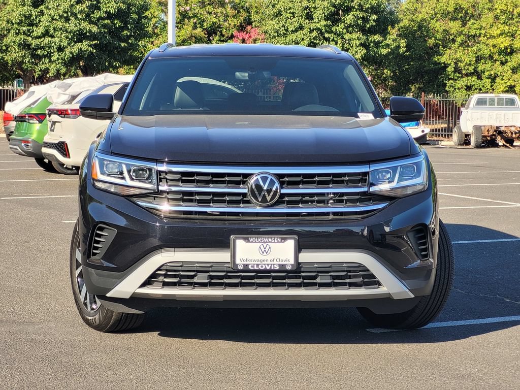 Used 2023 Volkswagen Atlas Cross Sport SE AWD/4WD image 3