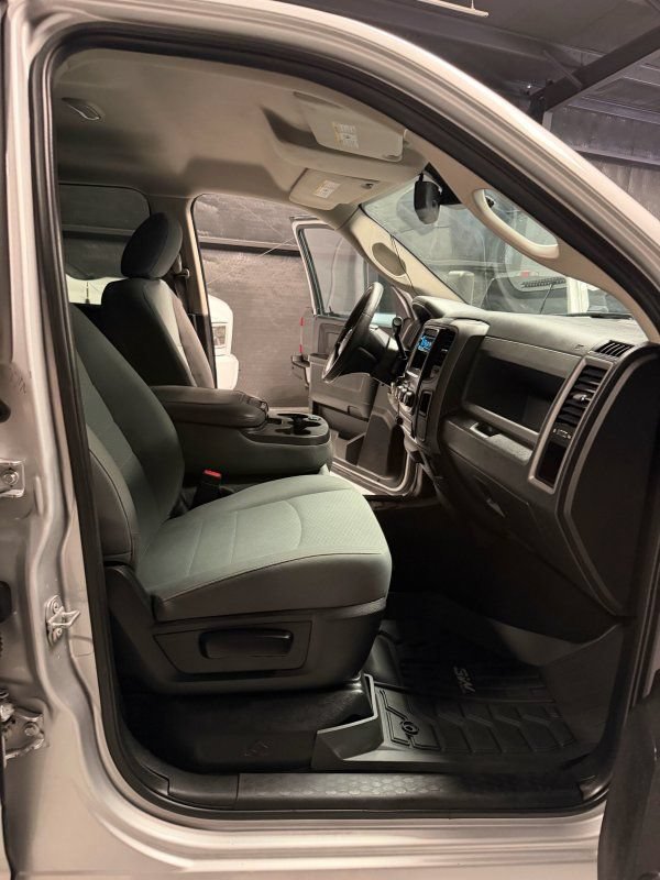 Used 2018 RAM 2500 Tradesman w/ Chrome Appearance Group AWD/4WD image 15