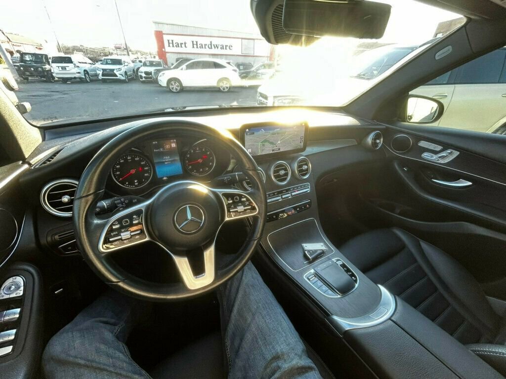 Used 2022 Mercedes-Benz GLC 300 4MATIC image 29