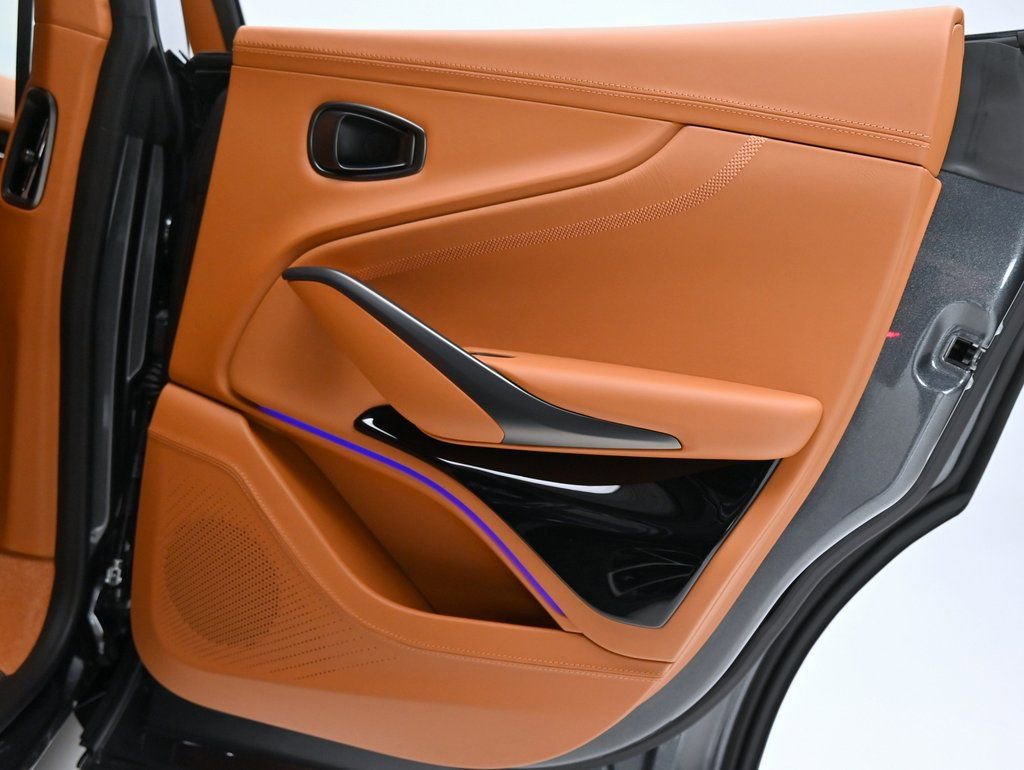 New 2026 Aston Martin DBX 707 image 20