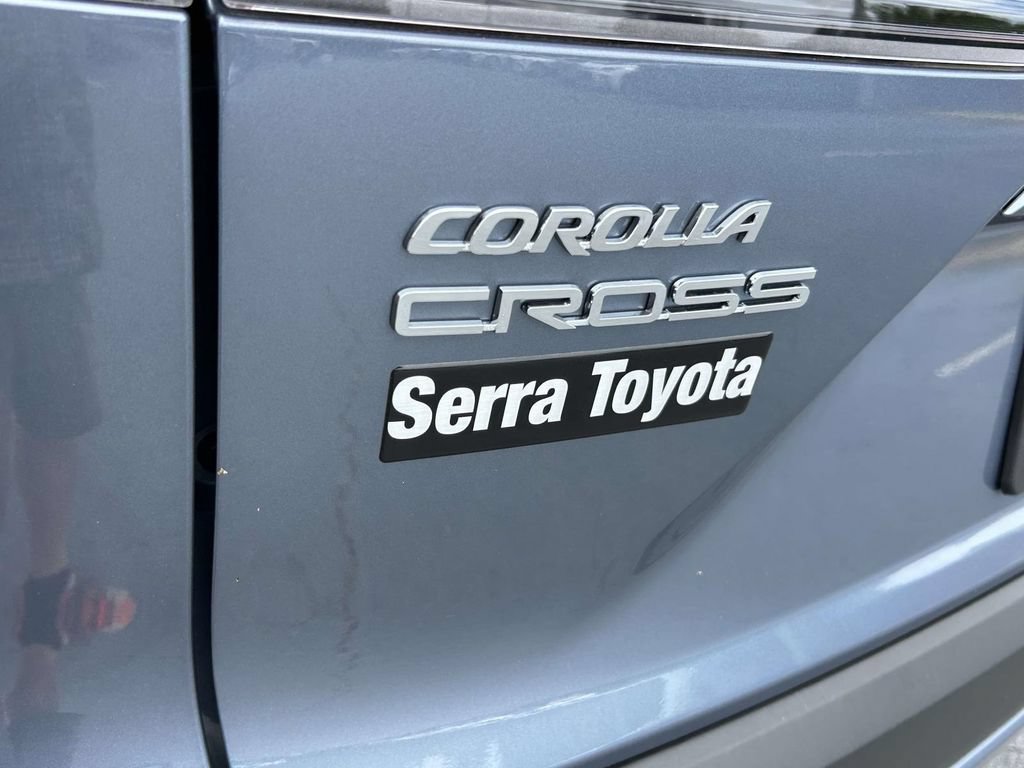 New 2026 Toyota Corolla Cross LE w/ Moonroof Package FWD image 10