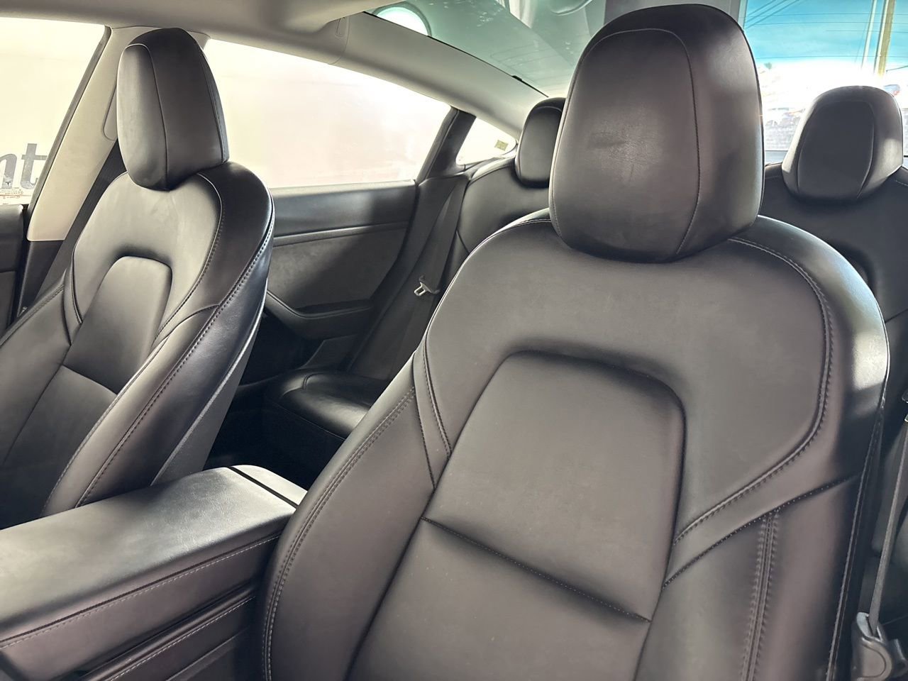 Used 2023 Tesla Model 3 Standard Range image 8