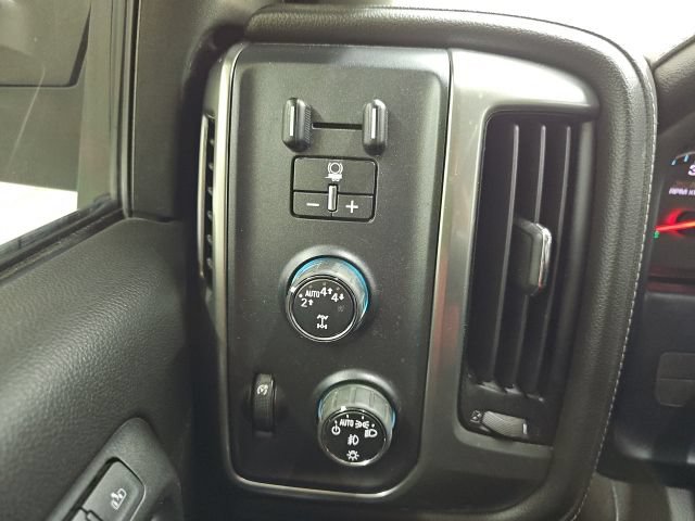 Used 2018 Chevrolet Silverado 1500 LTZ Z71 w/ Redline Edition AWD/4WD image 25