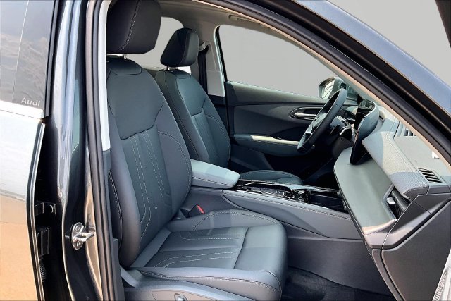 New 2026 Audi Q3 quattro 2.0T AWD/4WD image 7