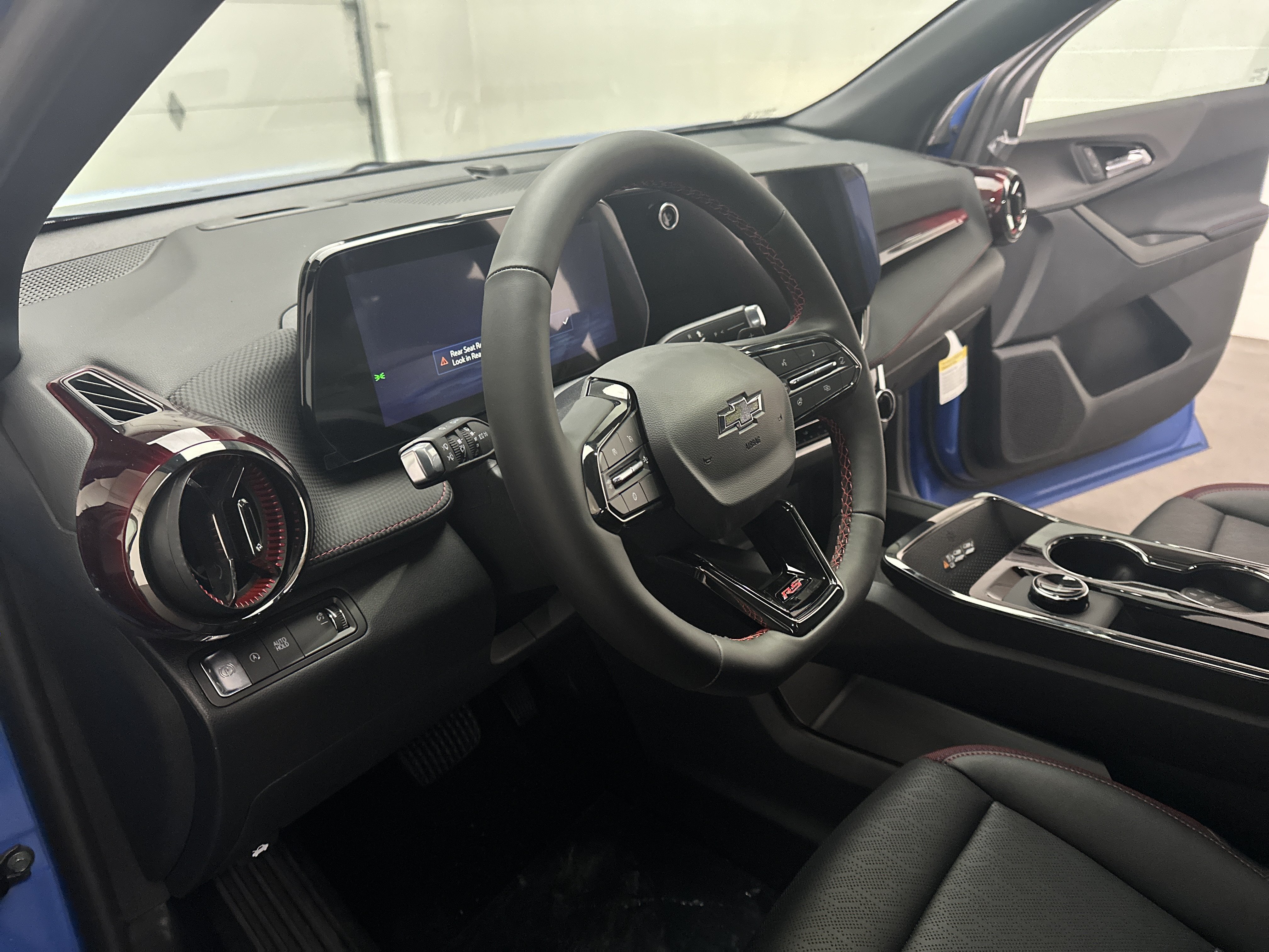 New 2026 Chevrolet Equinox RS w/ Convenience Package III FWD image 16