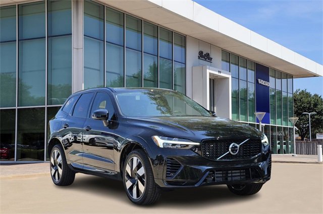 Certified 2025 Volvo XC60 T8 Plus w/ Protection Package Premier image 2