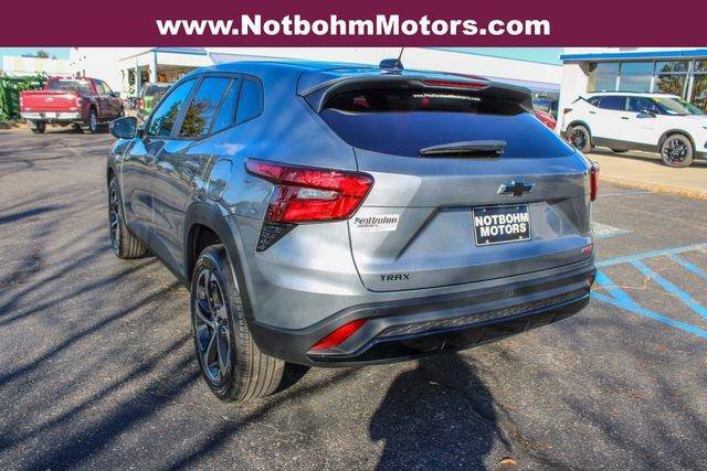 New 2026 Chevrolet Trax RS w/ Driver Confidence Package image 9