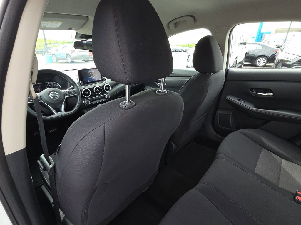 Used 2023 Nissan Sentra SV FWD image 27