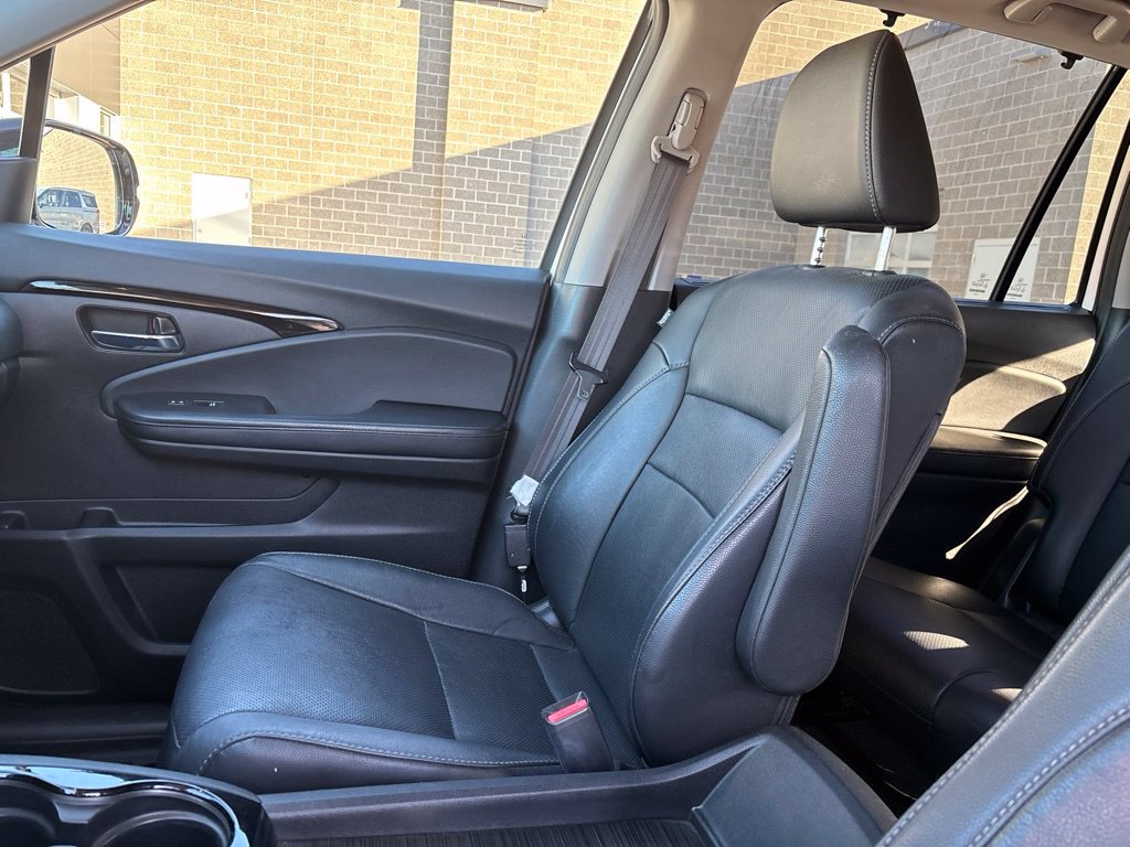 Used 2018 Honda Pilot Elite image 4