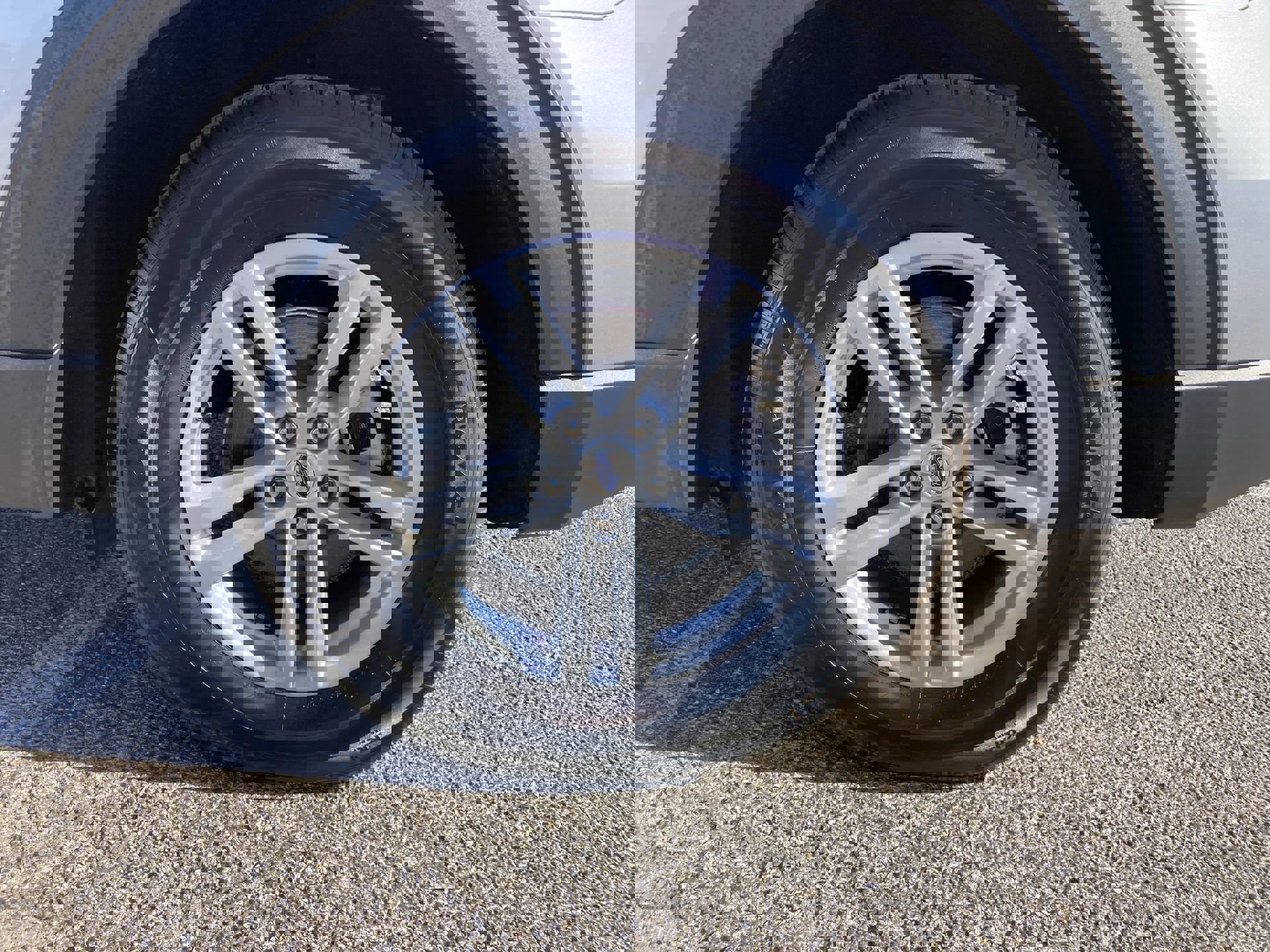 Used 2024 Ford Explorer XLT w/ Equipment Group 202A image 19