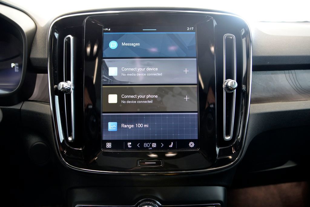 Used 2023 Volvo C40 P8 Recharge Plus image 19