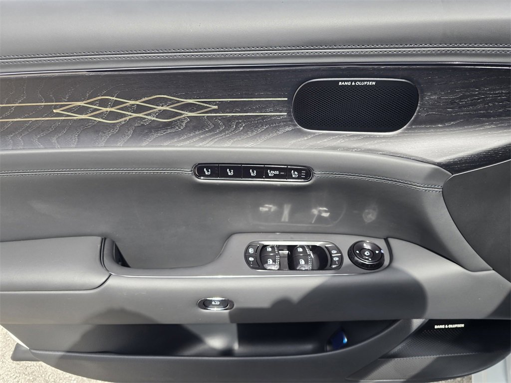New 2026 Genesis G90 3.5T Prestige image 18
