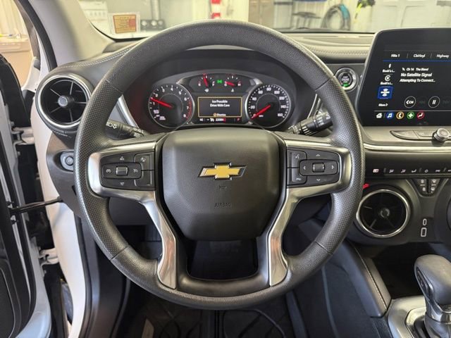 Used 2024 Chevrolet Blazer LT w/ Driver Confidence Package image 25