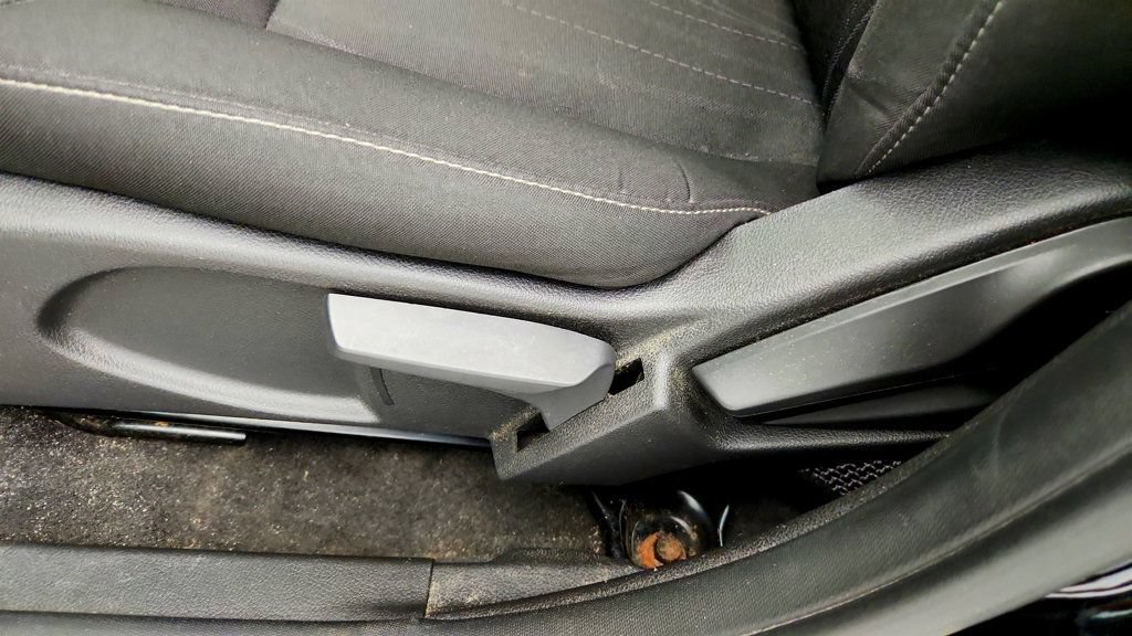 Used 2016 Ford Focus S FWD image 11