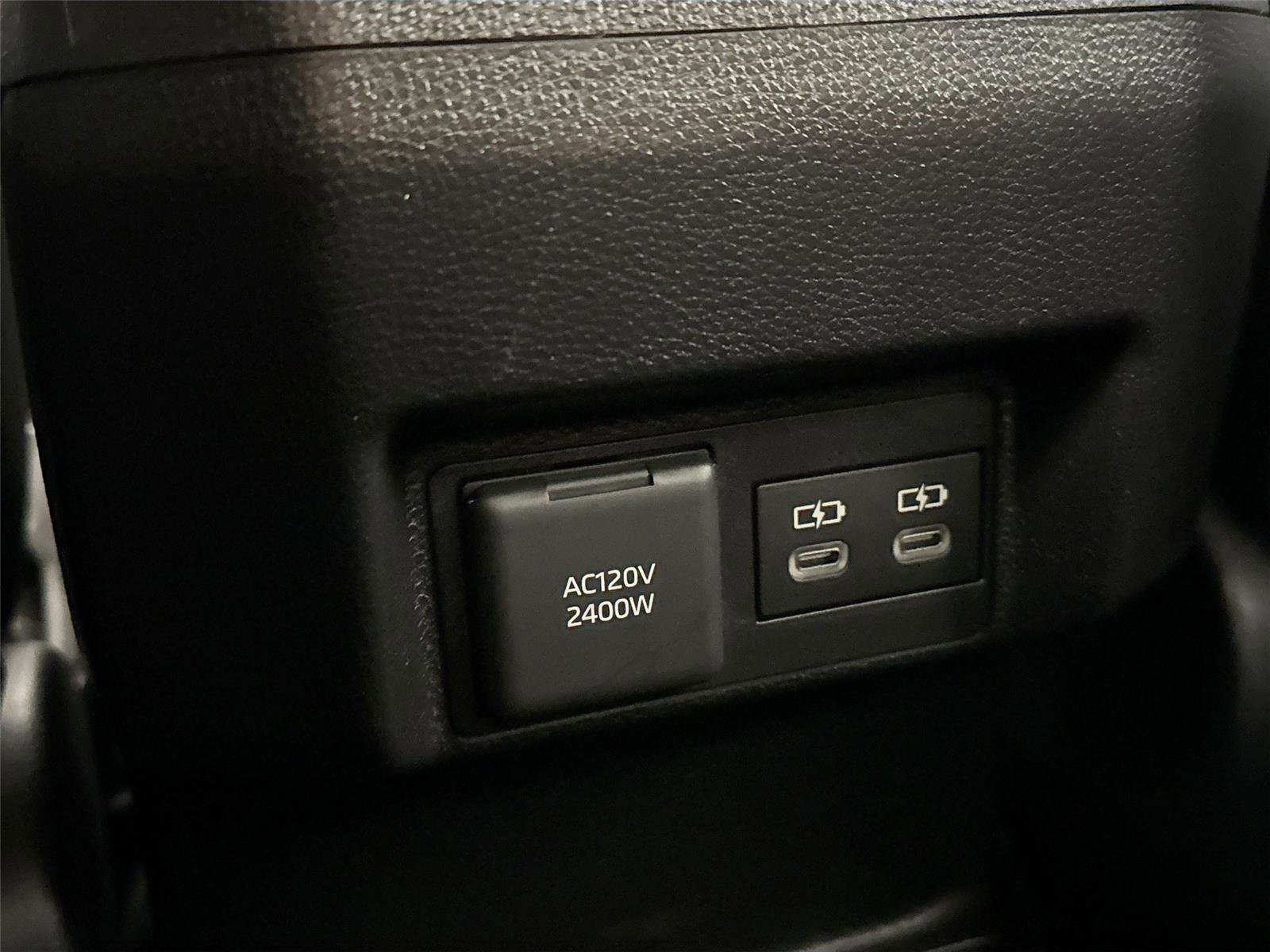 Used 2025 Toyota Tacoma TRD Pro AWD/4WD image 37