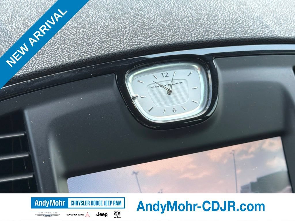 Used 2014 Chrysler 300 S w/ Light Group RWD image 28