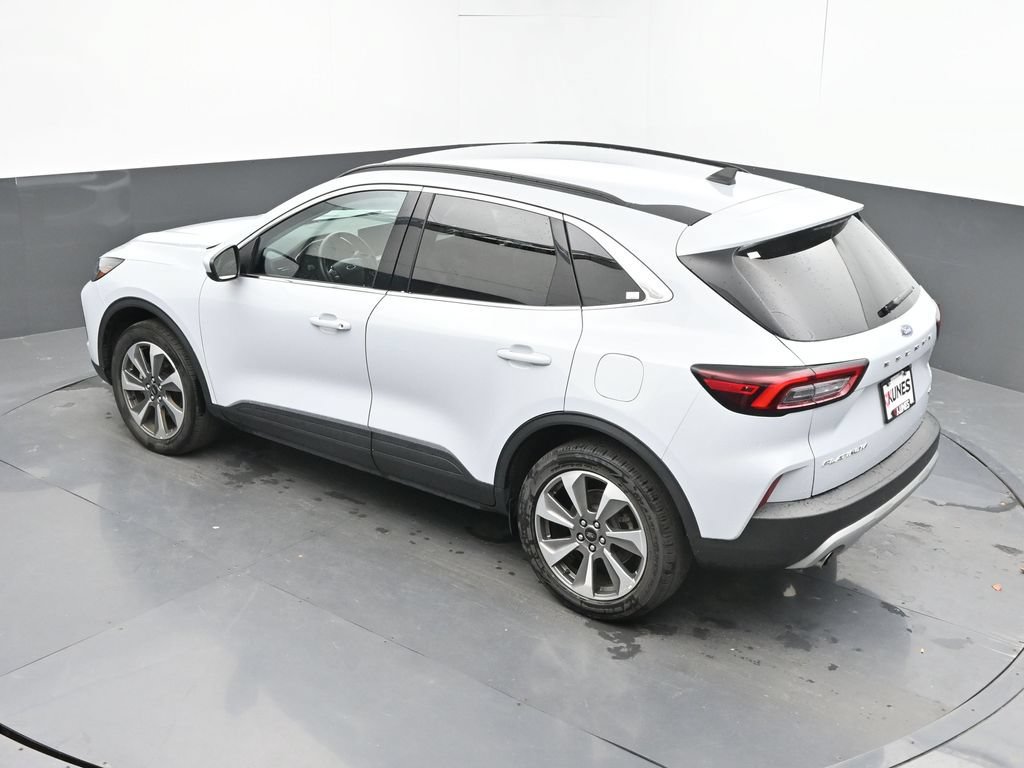 Used 2025 Ford Escape Platinum AWD/4WD image 19