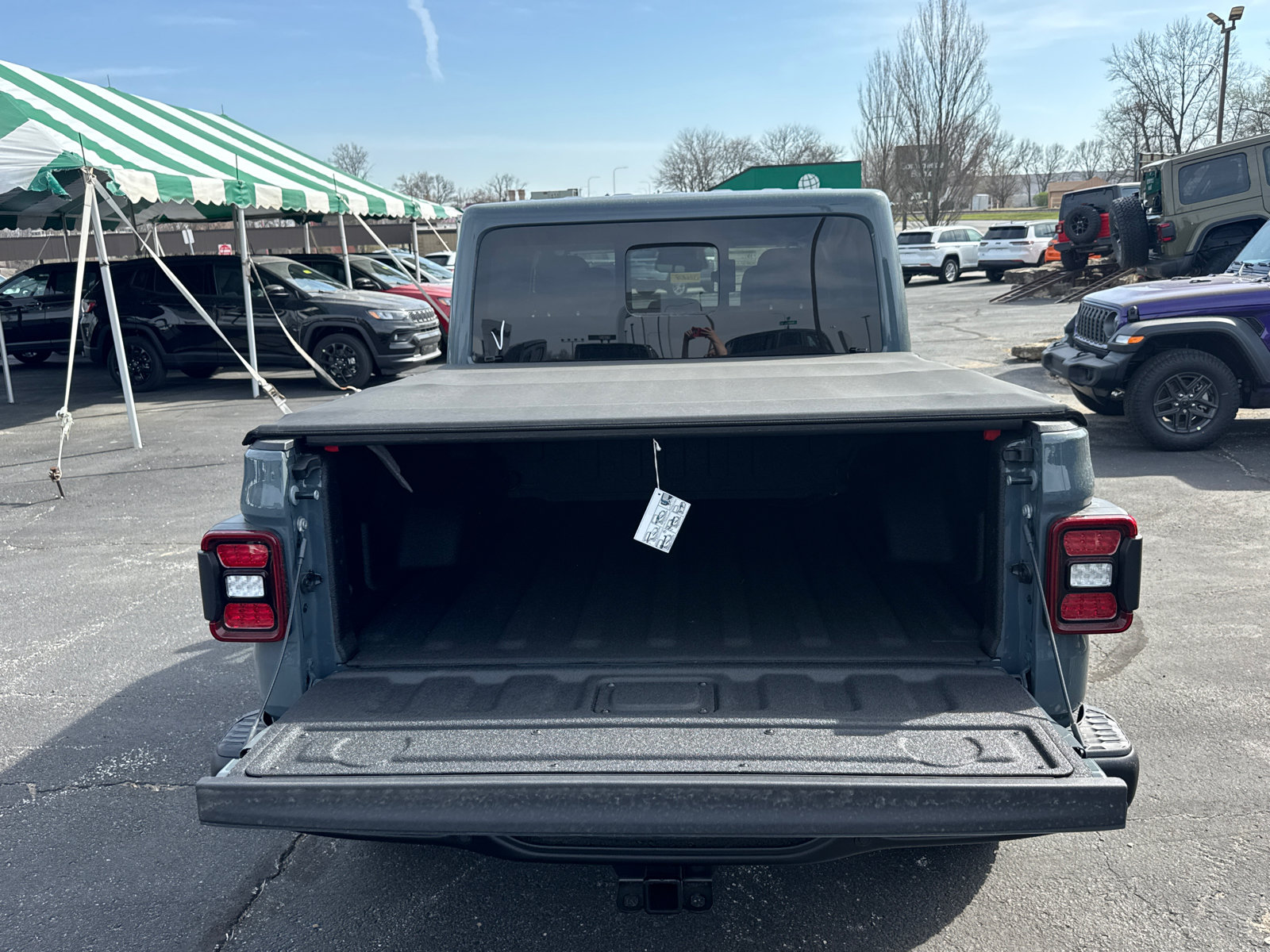 New 2026 Jeep Gladiator Rubicon AWD/4WD image 19