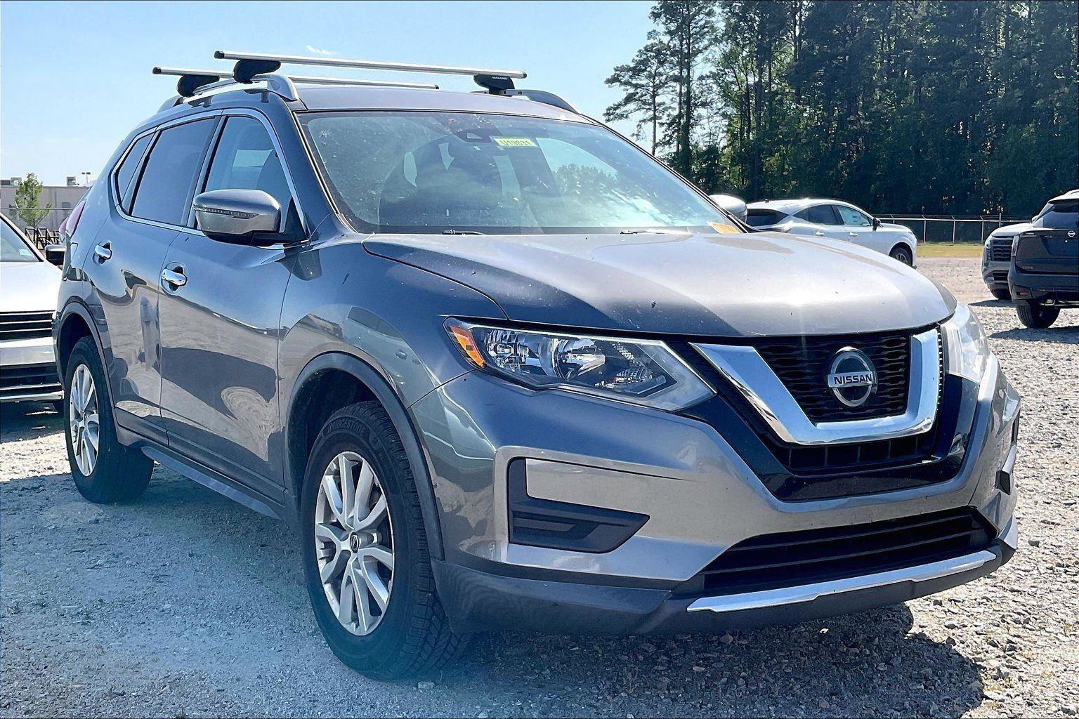 Used 2019 Nissan Rogue SV AWD/4WD image 1