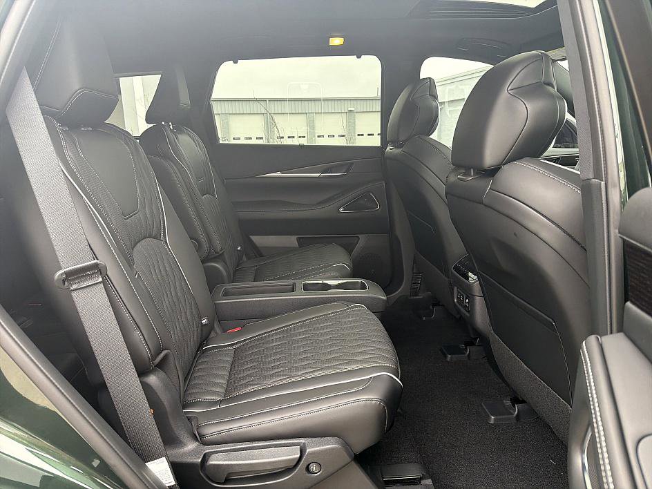 New 2026 INFINITI QX60 Autograph image 22