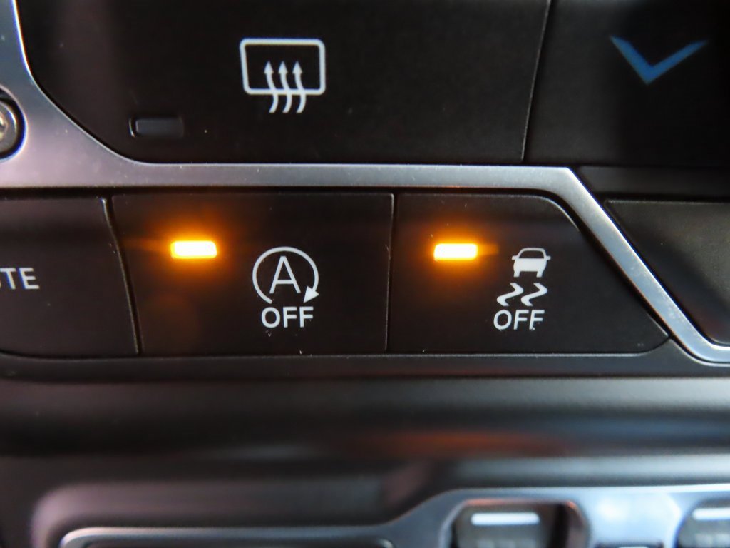 Used 2021 Jeep Wrangler Unlimited Sahara image 5