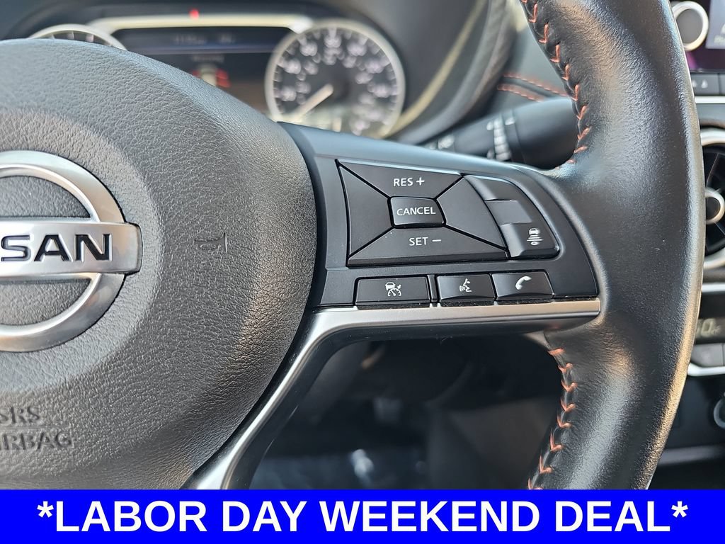 Used 2023 Nissan Sentra SR w/ Midnight Edition Package FWD image 17