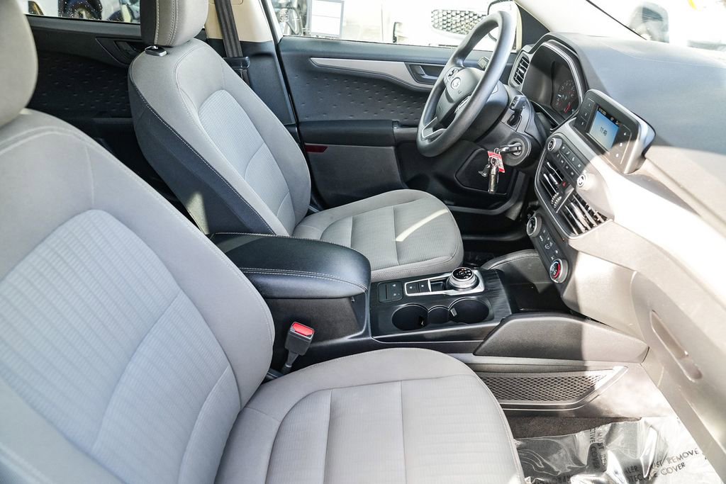 Used 2020 Ford Escape S image 18