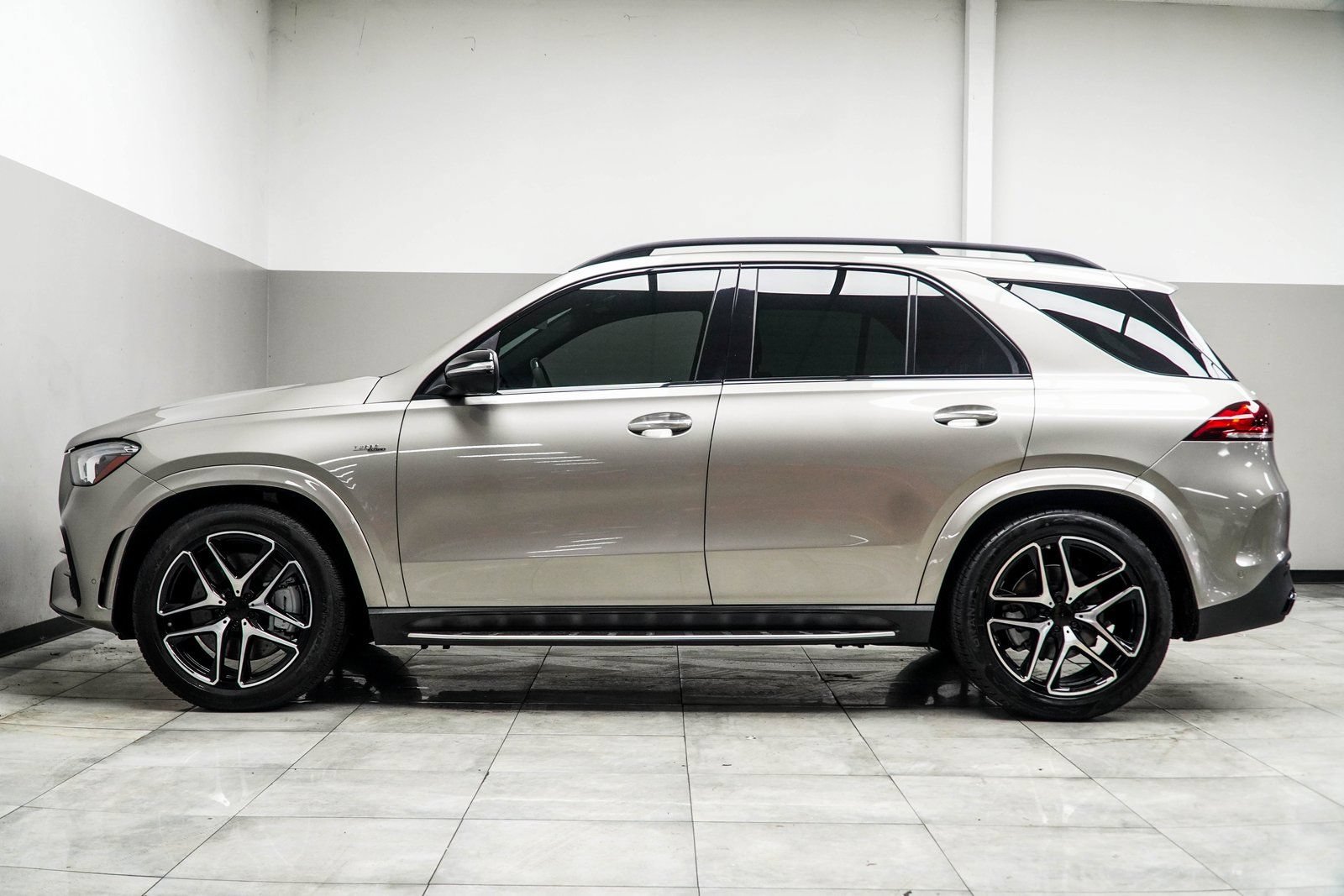 Used 2022 Mercedes-Benz GLE 53 AMG 4MATIC image 10
