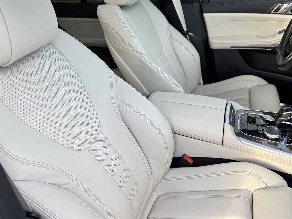 Used 2021 BMW X5 xDrive40i w/ Premium Package 2 image 31