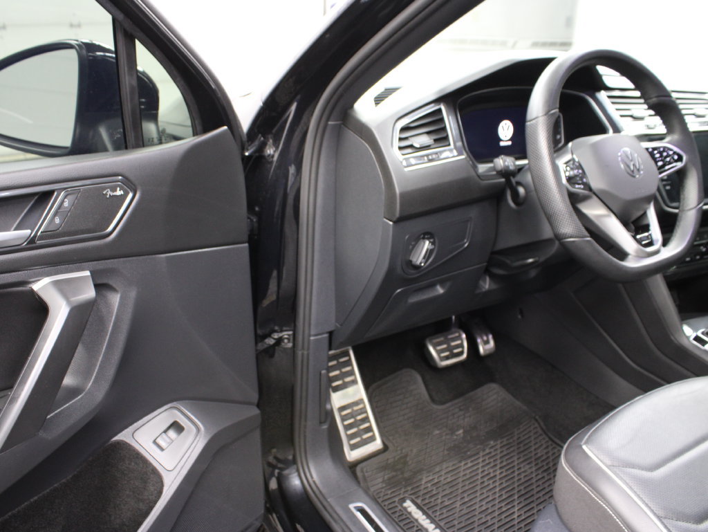 Used 2024 Volkswagen Tiguan SEL R-Line w/ MDO Package, Two-Row AWD/4WD image 52