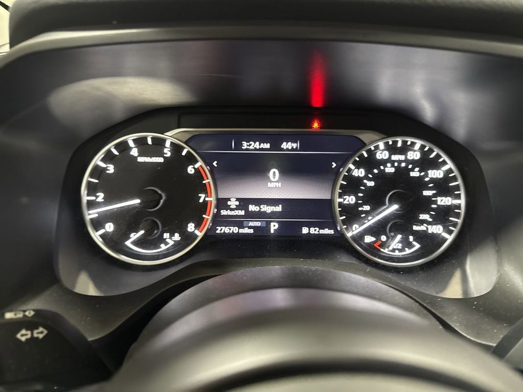 Used 2024 Nissan Rogue SV image 12